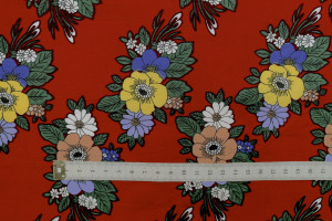 Tissu Popeline Coton Imprimé Rangée de Fleur Rouge -Au Mètre 2