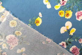 Tissu Viscose Imprimée Belles Fleurs Bleu -Au Mètre