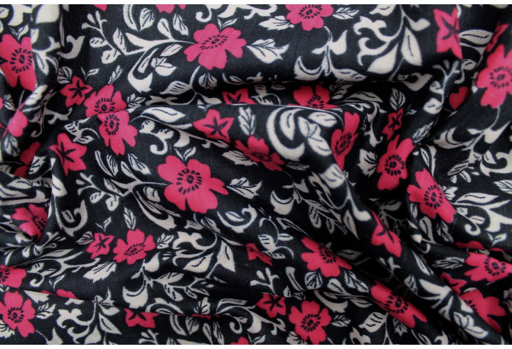 Tissu Polyviscose Imprimée Fleur Loyauty Rose -Au Mètre
