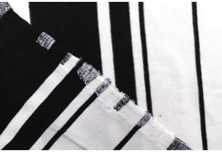 Tissu Jersey Viscose Écru Rayures Noir -Au Mètre