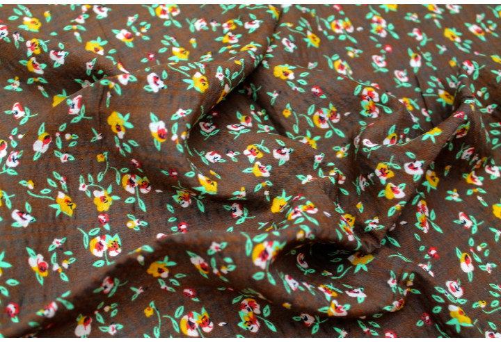 Tissu Voile Coton Viscose Imprimé Fleur Noisette Marron -Au Mètre