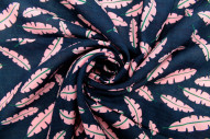 Tissu Voile Coton Viscose Imprimé Fond Marine Plume Rose -Au Mètre