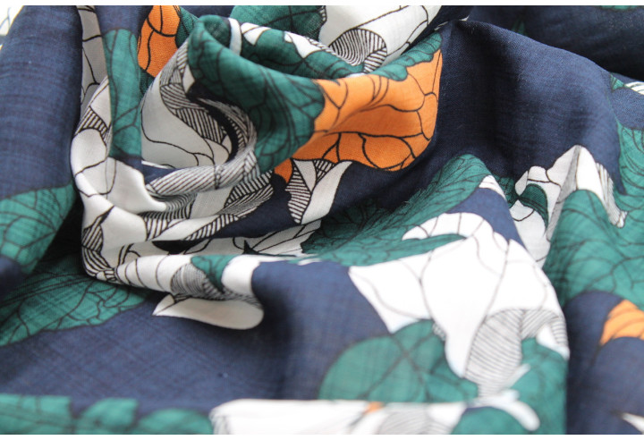 Tissu Voile Coton Viscose Imprimé Feuille Composée Marine -Au Mètre