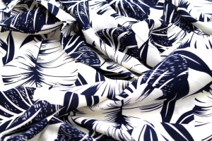 Tissu Viscose Imprimé Fleur Martina Marine -Au Mètre 2