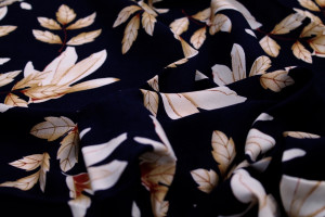 Tissu Viscose Imprimé Fleur Automnal Marine -Au Mètre 2