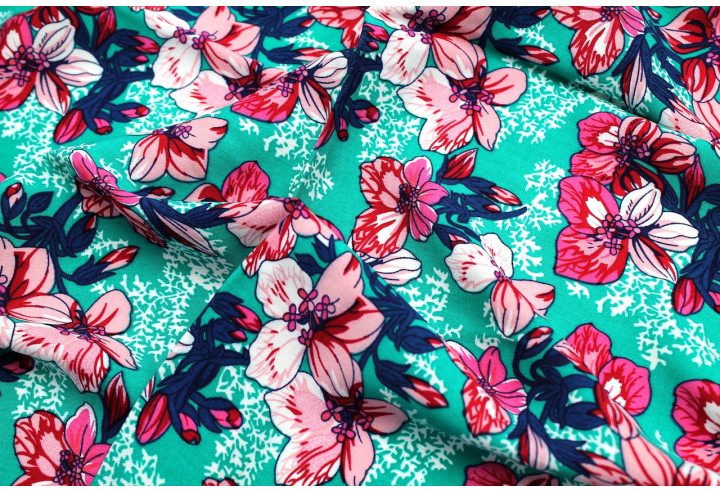 Tissu Viscose Imprimé Fleur Anasthasia Vert -Au Mètre