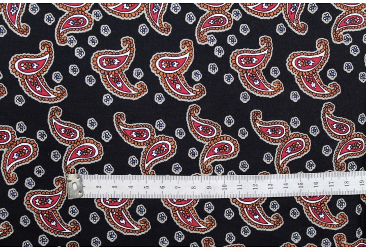 Tissu Popeline Coton Imprimé Double Cachemire Noir -Au Mètre