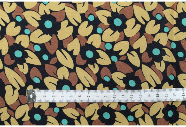 Tissu Popeline Coton Imprimé Pétales Beige -Au Mètre