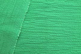 Tissu Viscose Poly craquelé Vert -Coupon de 3 mètres