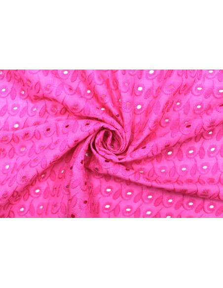 Tissu Broderie Anglaise Fleur Doly Fuchsia -Au Mètre