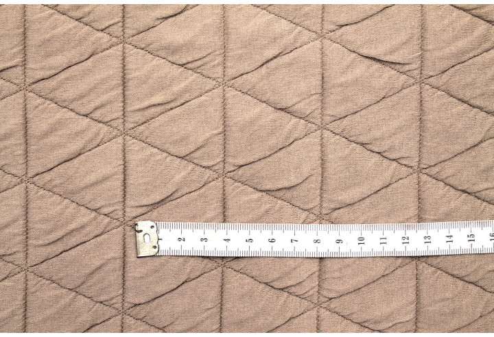 Tissu Matelassé Gros Triangles Beige -Au Mètre