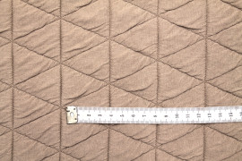 Tissu Matelassé Gros Triangles Beige -Coupon de 3 mètres
