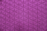 Tissu Matelassé Gros Triangles Cyclamen -Coupon de 3 mètres