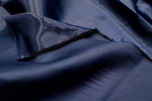 Tissu Satin Soyeux peau de pêche Marine -Au mètre 2