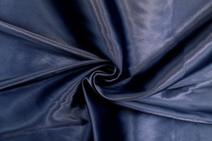 Tissu Satin Soyeux peau de pêche Marine -Au mètre