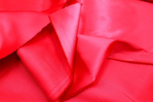 Tissu Satin Soyeux peau de pêche Rouge -Au mètre 2