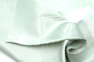 Tissu Satin Soyeux peau de pêche Vert Menthe -Au mètre 2