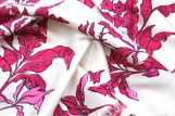 Tissu Crêpe Satin Écru Feuilles Fuchsia -Au Mètre