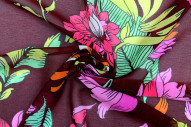 Tissu Mousseline Georgette Imprimée Fleur Nadia Bordeaux -Au Mètre