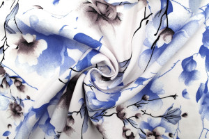 Tissu Popeline Viscose Imprimé Fleur Relief Bleu -Au Mètre