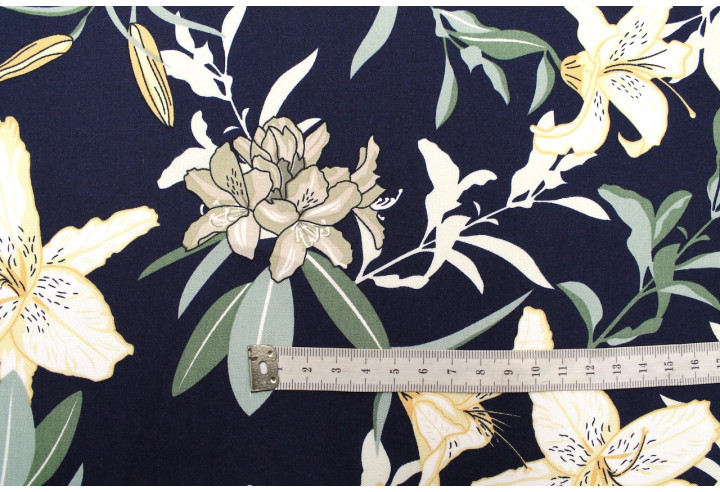 Tissu Popeline Viscose Imprimé Fleur Lysa Marine -Au Mètre