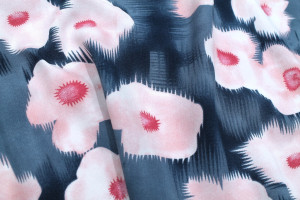 Tissu Popeline Viscose Imprimé Fleur Liseron Gris -Au Mètre 2