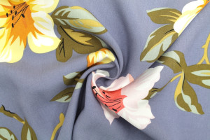 Tissu Popeline Viscose Imprimé Maxi Fleur Gris -Au Mètre