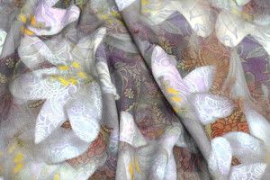 Tissu Gabardine Viscose Imprimé Fleur Étoile Gris de Qualité, Tissu au mètre, Tissu pas cher - Alltissus.com 2