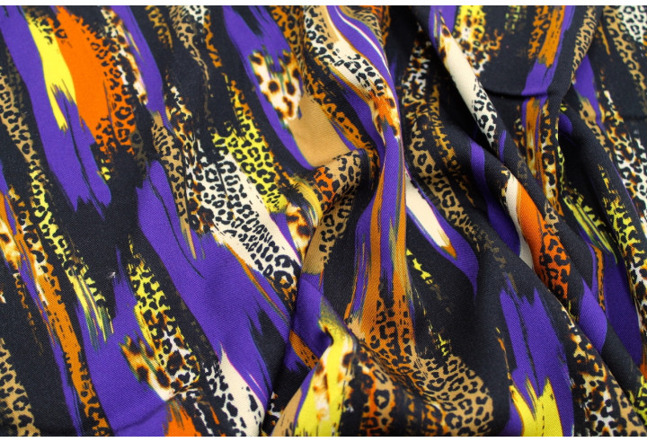 Tissu Gabardine Viscose Imprimé Rayure Félin Violet de Qualité, Tissu au mètre, Tissu pas cher - Alltissus.com