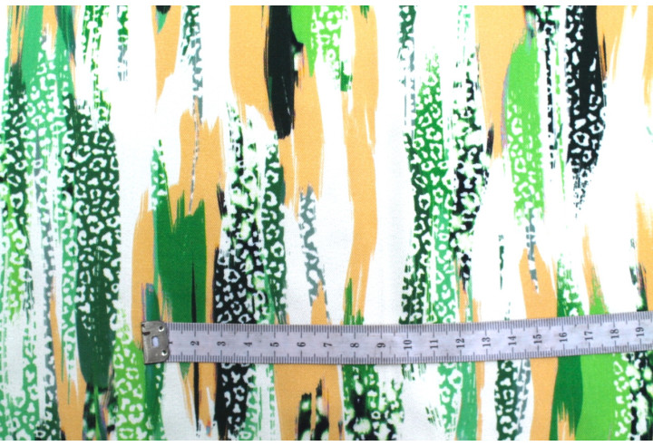 Tissu Gabardine Viscose Imprimé Rayure Félin Vert Drapeau de Qualité, Tissu au mètre, Tissu pas cher - Alltissus.com