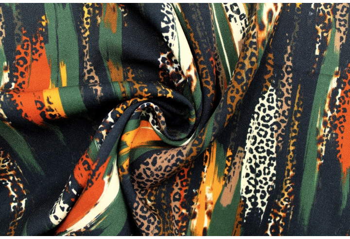 Tissu Gabardine Viscose Imprimé Rayure Félin Vert Foncé de Qualité, Tissu au mètre, Tissu pas cher - Alltissus.com