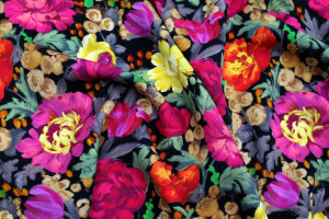 Tissu Gabardine Viscose Imprimé Fleur Rozaly Noir de Qualité, Tissu au mètre, Tissu pas cher - Alltissus.com 2