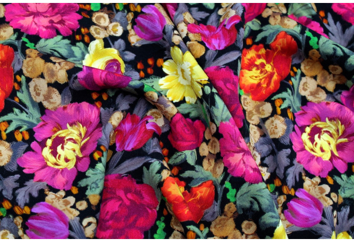 Tissu Gabardine Viscose Imprimé Fleur Rozaly Noir de Qualité, Tissu au mètre, Tissu pas cher - Alltissus.com