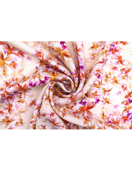 Tissu Gabardine Viscose Imprimé Fleur Cassandra Beige de Qualité, Tissu au mètre, Tissu pas cher - Alltissus.com