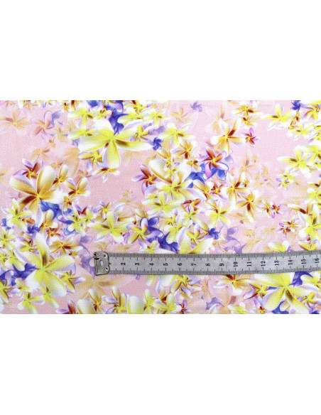 Tissu Gabardine Viscose Imprimé Fleur Cassandra Rose de Qualité, Tissu au mètre, Tissu pas cher - Alltissus.com