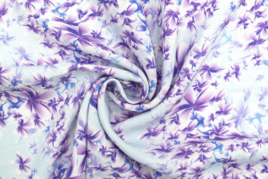 Tissu Gabardine Viscose Imprimé Fleur Cassandra Bleu de Qualité, Tissu au mètre, Tissu pas cher - Alltissus.com