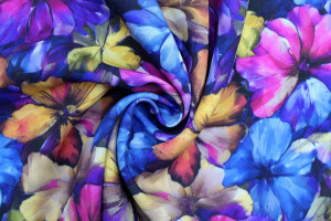 Tissu Gabardine Viscose Imprimé Fleur Camellia Bleu de Qualité, Tissu au mètre, Tissu pas cher - Alltissus.com