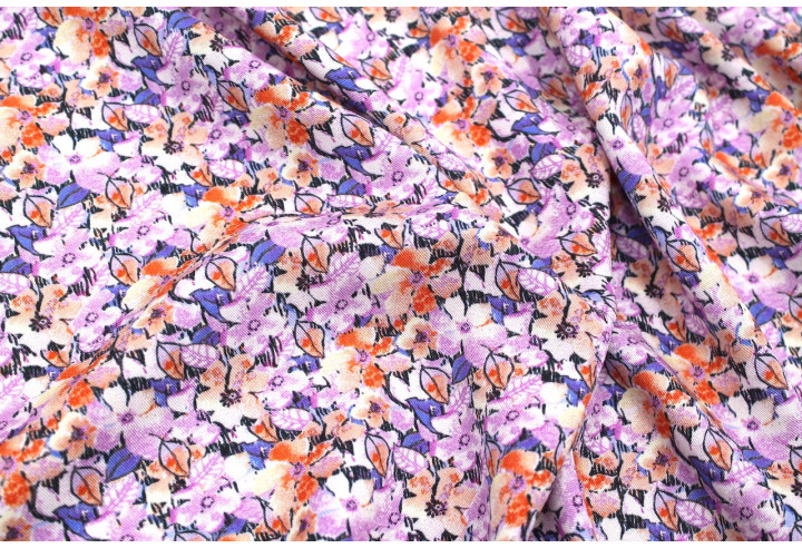 Tissu Gabardine Viscose Imprimé Fleur Purple Fuchsia de Qualité, Tissu au mètre, Tissu pas cher - Alltissus.com