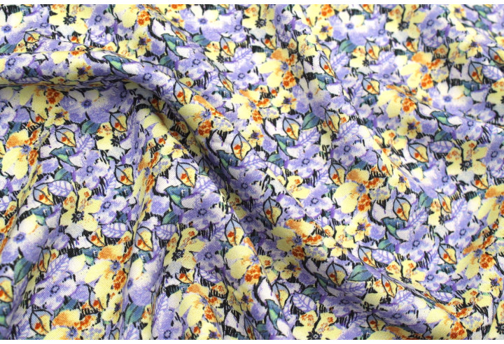 Tissu Gabardine Viscose Imprimé Fleur Purple Violet de Qualité, Tissu au mètre, Tissu pas cher - Alltissus.com