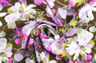 Tissu Gabardine Viscose Imprimé Fleur Maria Violet de Qualité, Tissu au mètre, Tissu pas cher - Alltissus.com