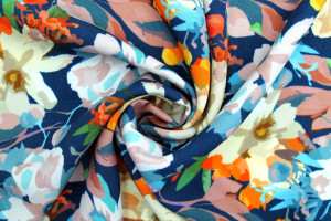 Tissu Gabardine Viscose Imprimé Fleur Maria Marine de Qualité, Tissu au mètre, Tissu pas cher - Alltissus.com