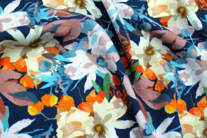 Tissu Gabardine Viscose Imprimé Fleur Maria Marine de Qualité, Tissu au mètre, Tissu pas cher - Alltissus.com 2