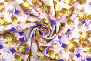 Tissu Gabardine Viscose Imprimé Feuille Hazel Violet de Qualité, Tissu au mètre, Tissu pas cher - Alltissus.com