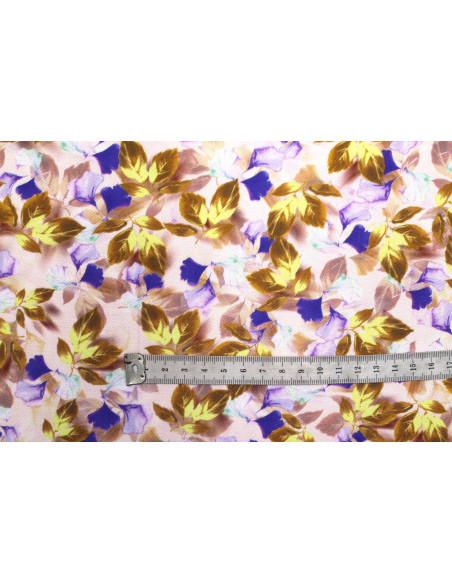 Tissu Gabardine Viscose Imprimé Feuille Hazel Violet de Qualité, Tissu au mètre, Tissu pas cher - Alltissus.com