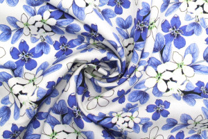 Tissu Gabardine Viscose Imprimé Fleur Lysie Bleu de Qualité, Tissu au mètre, Tissu pas cher - Alltissus.com