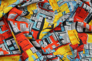 Tissu Gabardine Viscose Imprimé Figures Rouge et Jaune de Qualité, Tissu au mètre, Tissu pas cher - Alltissus.com 2
