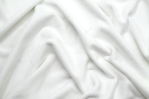 Tissu Velours Ras Extensible Uni Blanc cassé de Qualité, Tissu Au Mètre, Tissu pas cher - Alltissus.com 2