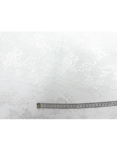 Tissu Dentelle Résille à Fleurs Écru de Qualité, Tissu au mètre, Tissu pas cher - Alltissus.com