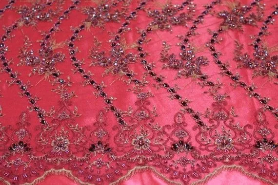 Tissu Tulle Perlé Rouge -Coupon de 3m40