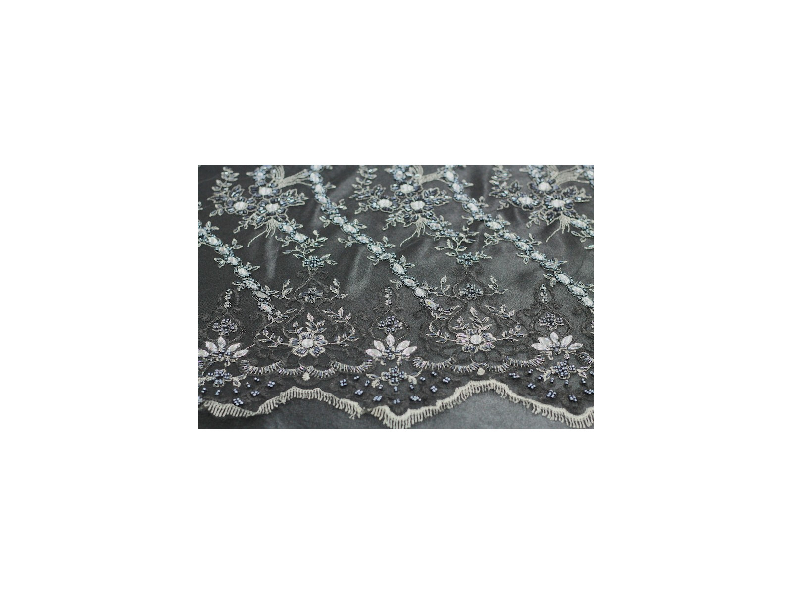 Lot De 1000 Perles Anciennes En Verre Noir - Pour Broderie Et Passementerie - Stock Vintage
